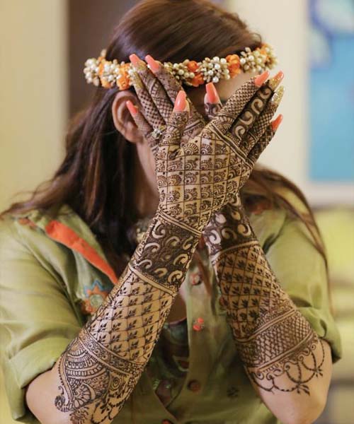 What are some trendy ideas for Mehndi designs for this wedding season? -  Quora